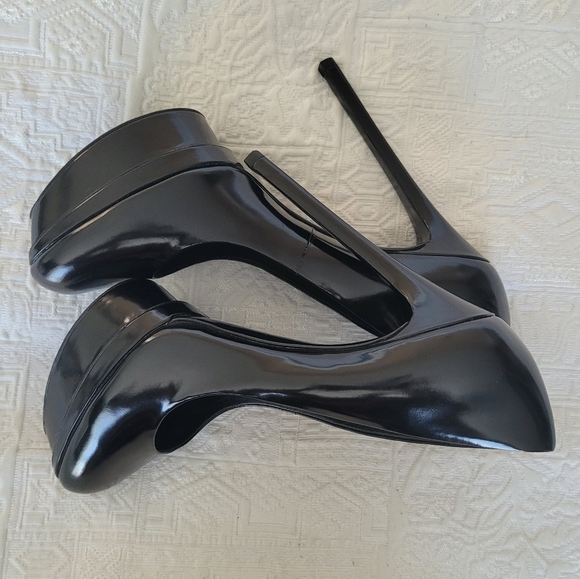 Brian Atwood Platform Pumps - Picture 7 of 9